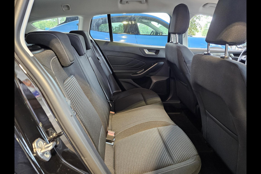 Ford FOCUS Wagon 1.0 EcoBoost Hybrid Titanium 125 pk | Winterpack | Full LED | SYNC 4 Navigatie | Draadloos Apple Carplay/Android auto | 16 inch Licht metaal