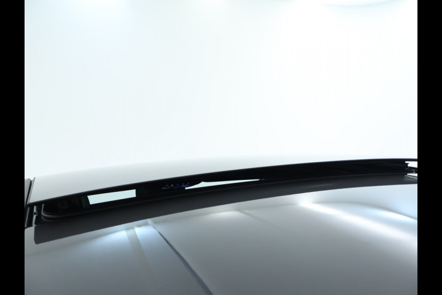 Mercedes-Benz A-Klasse 180 Business Solution AMG | Nightpakket | Parkeerpakket met 360°-camera | Premium Plus pakket | Dodehoekassistent | Head-up display | Extra USB-poorten | Verwarmde stoelen vooraan |  Spiegelpakket |