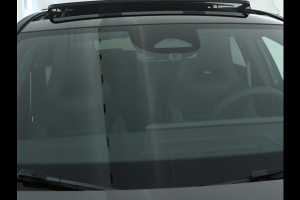 Mercedes-Benz A-Klasse 180 Business Solution AMG | Nightpakket | Parkeerpakket met 360°-camera | Premium Plus pakket | Dodehoekassistent | Head-up display | Extra USB-poorten | Verwarmde stoelen vooraan |  Spiegelpakket |