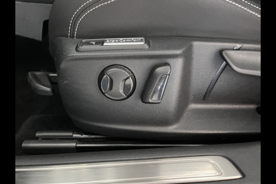 Volkswagen Passat 1.4 TSI PHEV GTE Business Panorama dak / Alcantarabekleding/ Virtual cockpit