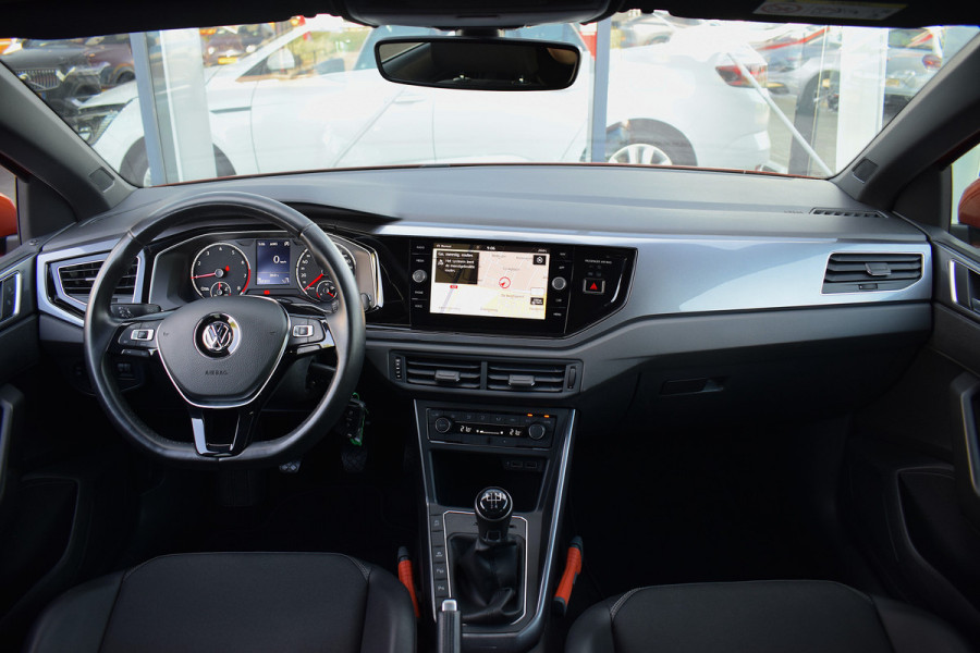Volkswagen Polo 1.0 TSI Highline Business R | R-Line | CarPlay | Half Leer | Climate | ACC