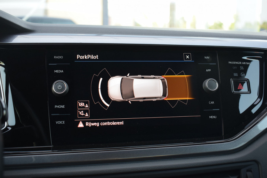 Volkswagen Polo 1.0 TSI Highline Business R | R-Line | CarPlay | Half Leer | Climate | ACC