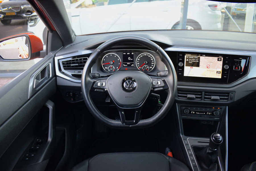 Volkswagen Polo 1.0 TSI Highline Business R | R-Line | CarPlay | Half Leer | Climate | ACC