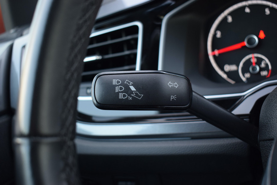 Volkswagen Polo 1.0 TSI Highline Business R | R-Line | CarPlay | Half Leer | Climate | ACC