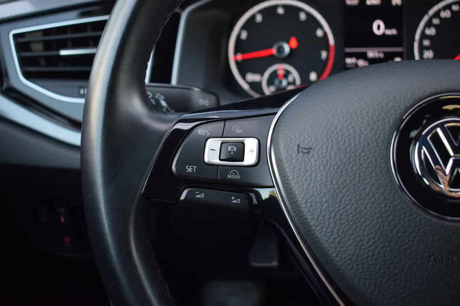 Volkswagen Polo 1.0 TSI Highline Business R | R-Line | CarPlay | Half Leer | Climate | ACC
