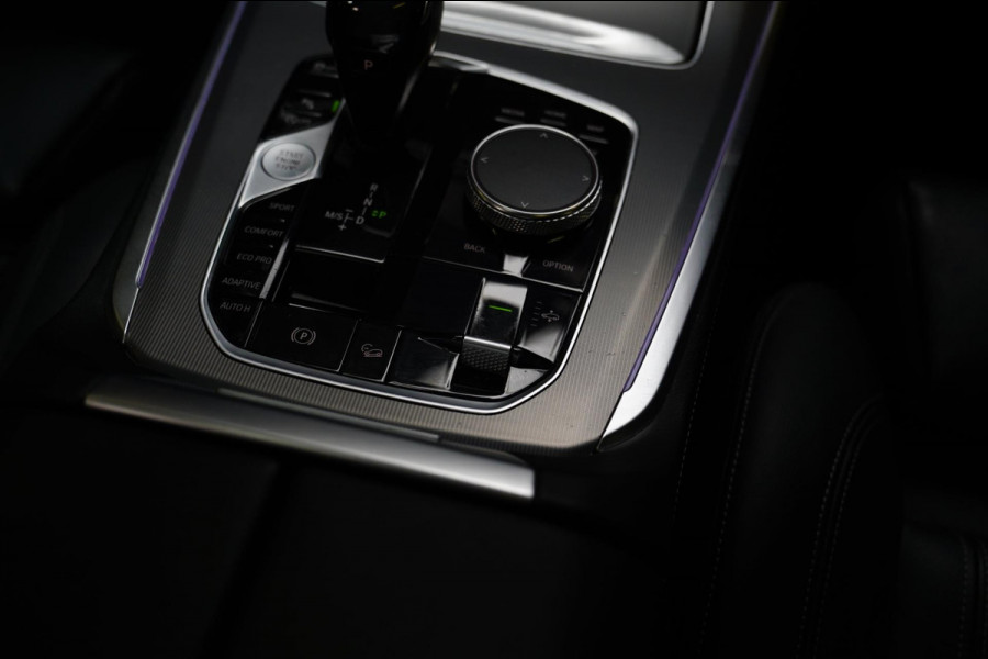 BMW X5 XDrive40i High Executive | HuD | Panorama | Luxe Leder | Camera | BMW LED | Sfeerverlichting | Stoelverwarming | Smart Key