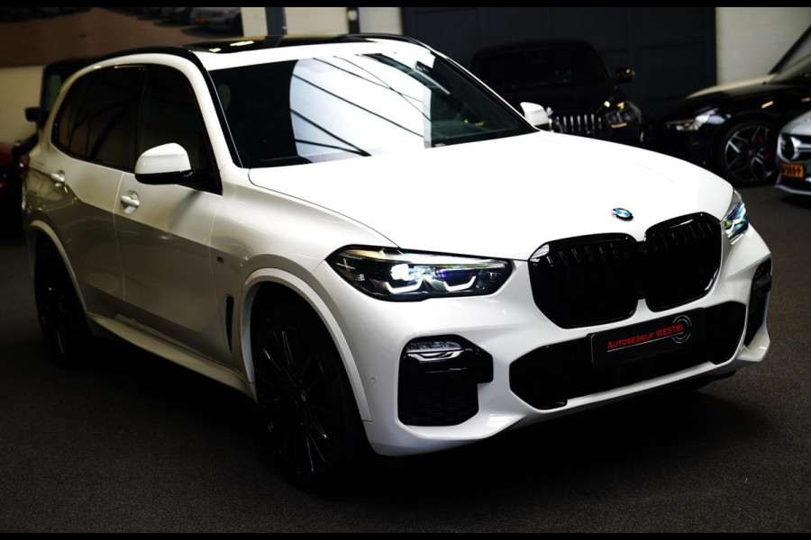 BMW X5 XDrive40i High Executive | HuD | Panorama | Luxe Leder | Camera | BMW LED | Sfeerverlichting | Stoelverwarming | Smart Key