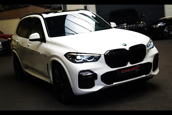 BMW X5 XDrive40i High Executive | HuD | Panorama | Luxe Leder | Camera | BMW LED | Sfeerverlichting | Stoelverwarming | Smart Key