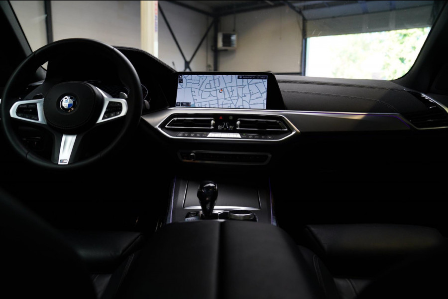 BMW X5 XDrive40i High Executive | HuD | Panorama | Luxe Leder | Camera | BMW LED | Sfeerverlichting | Stoelverwarming | Smart Key