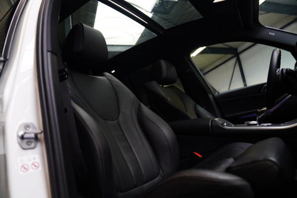 BMW X5 XDrive40i High Executive | HuD | Panorama | Luxe Leder | Camera | BMW LED | Sfeerverlichting | Stoelverwarming | Smart Key