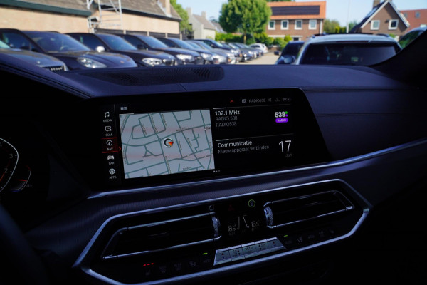 BMW X5 XDrive40i High Executive | HuD | Panorama | Luxe Leder | Camera | BMW LED | Sfeerverlichting | Stoelverwarming | Smart Key