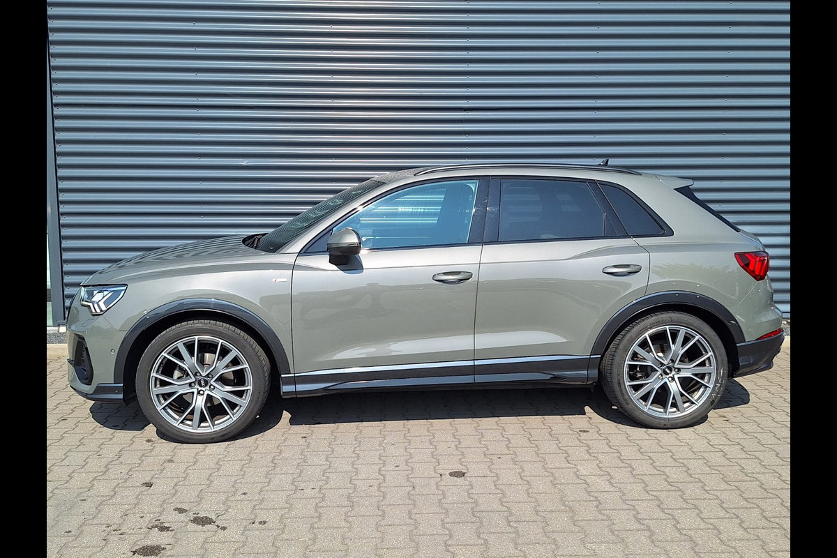 Audi Q3 35 TFSI S - Line | Adaptive Cruise | LederenSportstoelen | B&O Soundsystem | 360 Camera | Dodehoek | Virtual Cockpit | 20"L.M | Carplay | Keyless | Audi Q3 35 TFSI S - Line | Adaptive Cruise | LederenSportstoelen | B&O Soundsystem | 360 Camera | Dodehoek | Virtual Cockpit | 20"L.M | Carplay | Keyless |