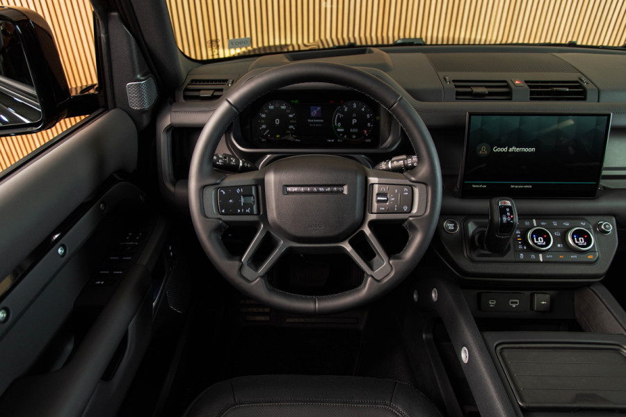 Land Rover Defender 2.0 P400e 110 X-Dynamic HSE PANO-MERIDIAN-22"