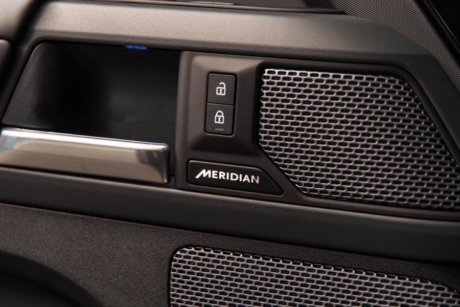 Land Rover Defender 2.0 P400e 110 X-Dynamic HSE PANO-MERIDIAN-22"