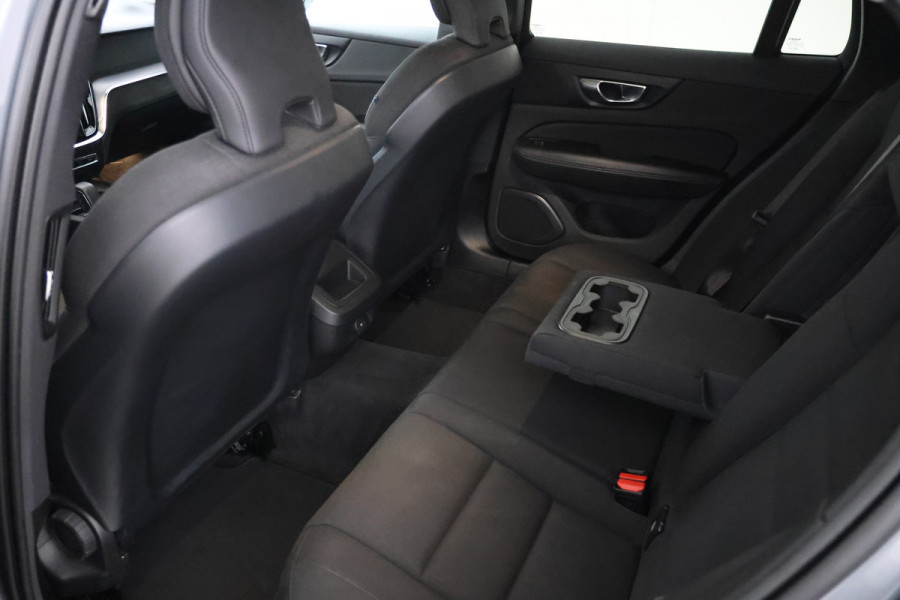 Volvo V60 2.0 B3 Business Pro Airco, Cruise Control, Camera, PDC