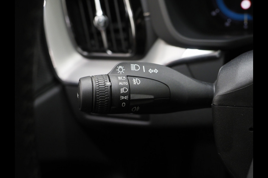 Volvo XC60 2.0 T8 AWD Polestar Engineered Long Range | Panoramadak | Harman/Kardon | Pilot Assist | 360 | Keyless | Carplay