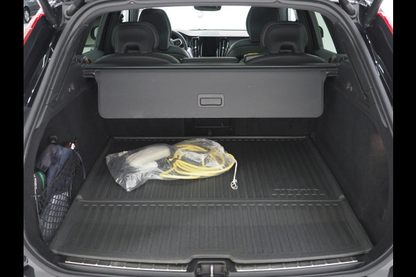 Volvo XC60 2.0 T8 AWD Polestar Engineered Long Range | Panoramadak | Harman/Kardon | Pilot Assist | 360 | Keyless | Carplay
