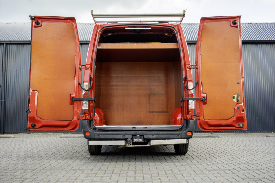 Renault Master T35 dCi | L2H2 | Camera | Navi | LED | 3-Zits | Airco | PDC | Euro 6