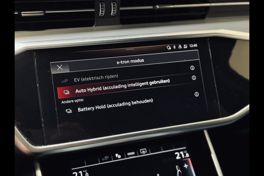Audi A6 Avant 55 TFSI e Q. S-Line 3x | Panorama | Valcona | Trekhaak