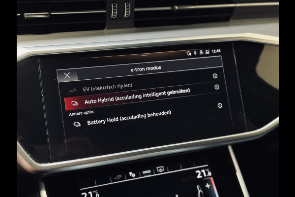 Audi A6 Avant 55 TFSI e Q. S-Line 3x | Panorama | Valcona | Trekhaak