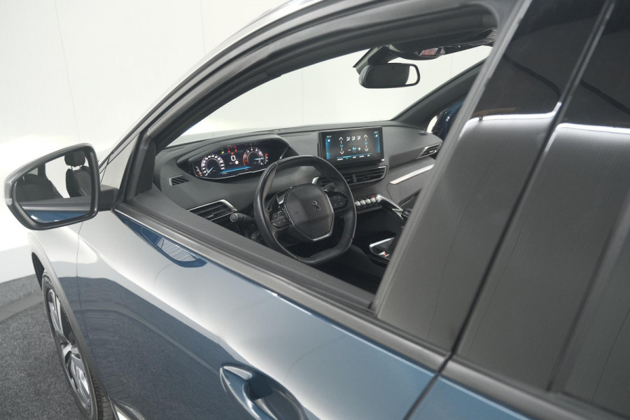 Peugeot 3008 PureTech 130 Allure Pack Business | Camera | Elektrische Kofferklep | Dodehoekdetectie | Apple Carplay