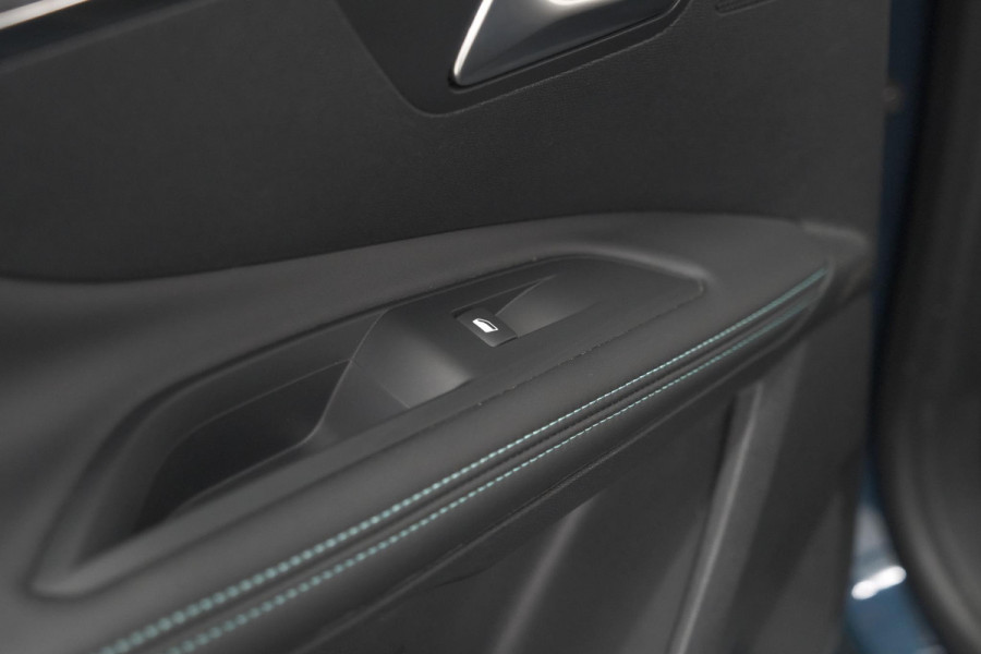 Peugeot 3008 PureTech 130 Allure Pack Business | Camera | Elektrische Kofferklep | Dodehoekdetectie | Apple Carplay