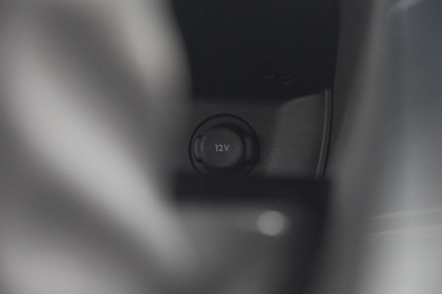 Peugeot 3008 PureTech 130 Allure Pack Business | Camera | Elektrische Kofferklep | Dodehoekdetectie | Apple Carplay