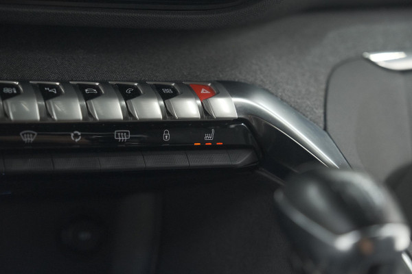 Peugeot 3008 PureTech 130 Allure Pack Business | Camera | Elektrische Kofferklep | Dodehoekdetectie | Apple Carplay
