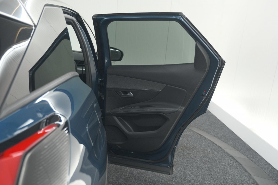 Peugeot 3008 PureTech 130 Allure Pack Business | Camera | Elektrische Kofferklep | Dodehoekdetectie | Apple Carplay