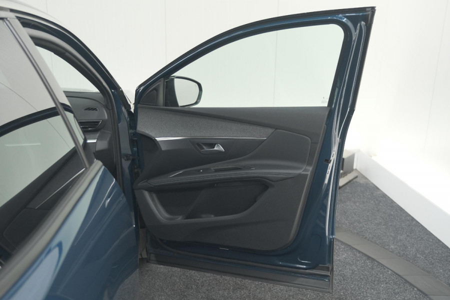 Peugeot 3008 PureTech 130 Allure Pack Business | Camera | Elektrische Kofferklep | Dodehoekdetectie | Apple Carplay