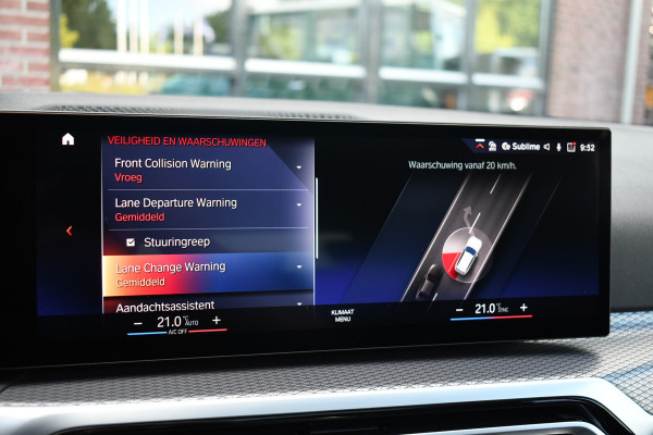 BMW 3 Serie Touring 330e M-Sport Pano ACC El-zetel HUD 19inch Camera Adp-onderstel