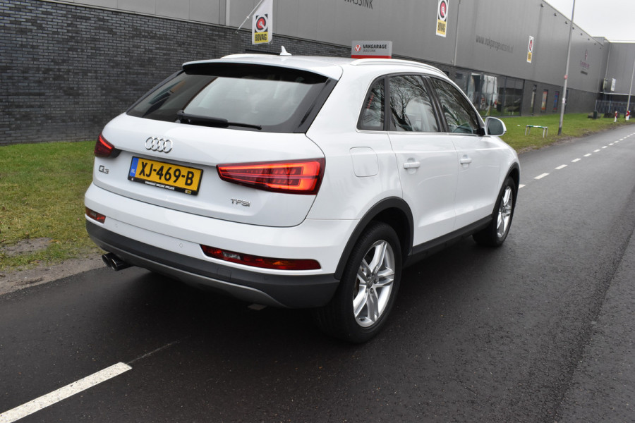 Audi Q3 1.4 TFSI CoD Sport Advance Sport Automaat elec-achterklep Stoelverwarming