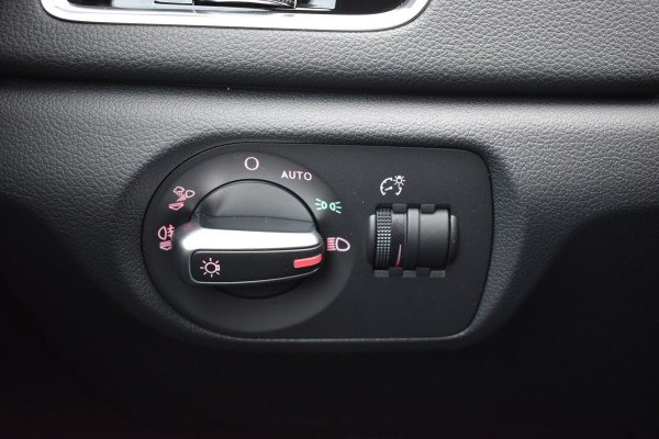 Audi Q3 1.4 TFSI CoD Sport Advance Sport Automaat elec-achterklep Stoelverwarming