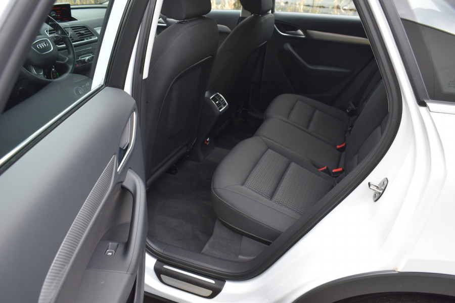 Audi Q3 1.4 TFSI CoD Sport Advance Sport Automaat elec-achterklep Stoelverwarming