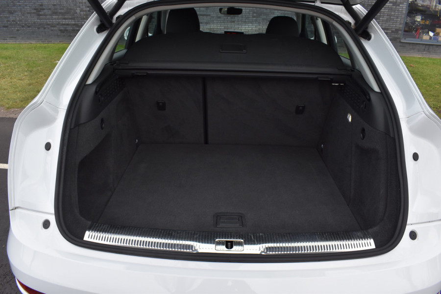 Audi Q3 1.4 TFSI CoD Sport Advance Sport Automaat elec-achterklep Stoelverwarming