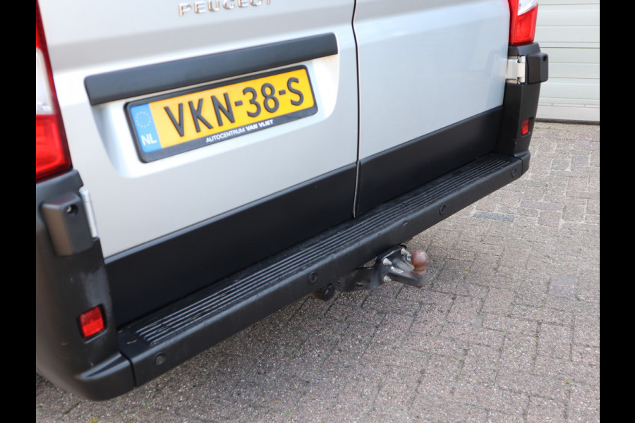 Peugeot Boxer 330 2.2 BlueHDi 141pk Euro 6 L2H2 - Imperiaal - Trekhaak - NAP