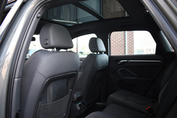 Audi Q3 45 TFSI quattro S-Line Pano Trekh ACC B&O 21inch m-LED Camera