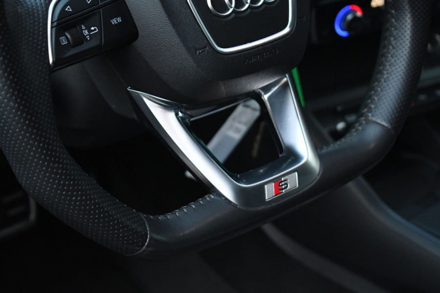 Audi Q3 45 TFSI quattro S-Line Pano Trekh ACC B&O 21inch m-LED Camera