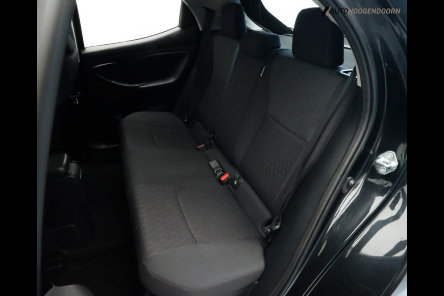 Mazda 2 Hybrid 1.5 Select (APPLE CARPLAY,LED,NAVIGATIE,KEYLESS,CRUISE,CAMERA,STOEL-STUURVERWARMING,LM-VELGEN,TOPCONDITIE)