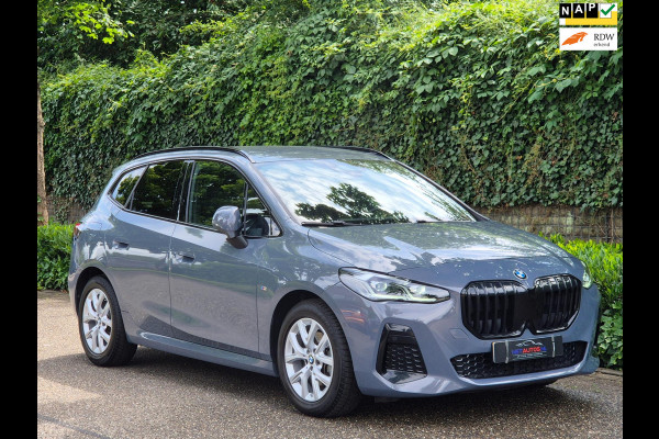 BMW 2 Serie Active Tourer M Sport ACC Line Assist CarPlay Trekhaak Cam H&K Sparkling copper grey Fabriek garantie 2026