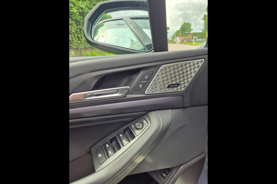 BMW 2 Serie Active Tourer M Sport ACC Line Assist CarPlay Trekhaak Cam H&K Sparkling copper grey Fabriek garantie 2026