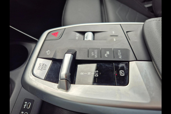 BMW 2 Serie Active Tourer M Sport ACC Line Assist CarPlay Trekhaak Cam H&K Sparkling copper grey Fabriek garantie 2026