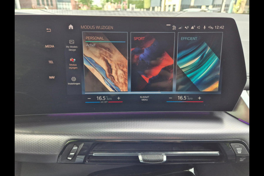 BMW 2 Serie Active Tourer M Sport ACC Line Assist CarPlay Trekhaak Cam H&K Sparkling copper grey Fabriek garantie 2026