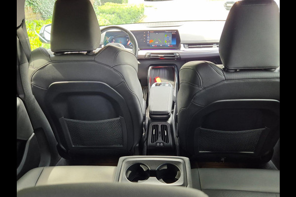 BMW 2 Serie Active Tourer M Sport ACC Line Assist CarPlay Trekhaak Cam H&K Sparkling copper grey Fabriek garantie 2026