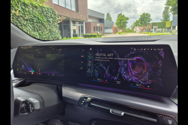 BMW 2 Serie Active Tourer M Sport ACC Line Assist CarPlay Trekhaak Cam H&K Sparkling copper grey Fabriek garantie 2026