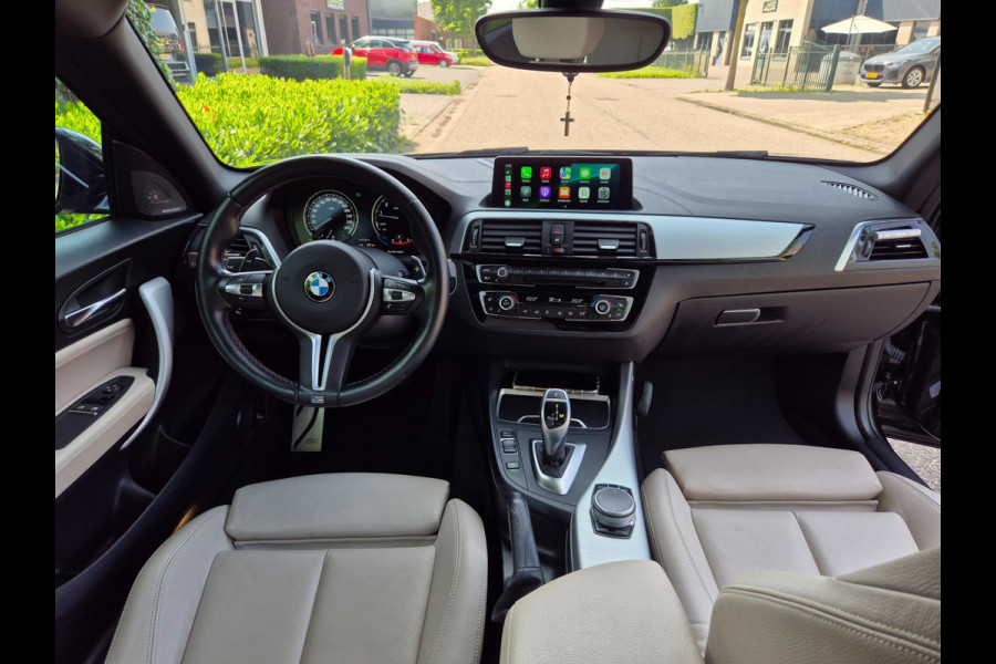 BMW 1-serie 120i High Executive M Pakket Coupe Apple CarPlay Harman & Kardon LED NAP NL