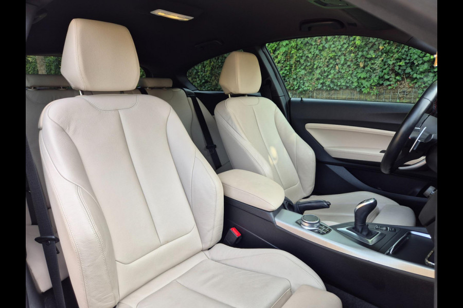 BMW 1-serie 120i High Executive M Pakket Coupe Apple CarPlay Harman & Kardon LED NAP NL