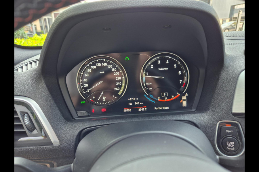 BMW 1-serie 120i High Executive M Pakket Coupe Apple CarPlay Harman & Kardon LED NAP NL