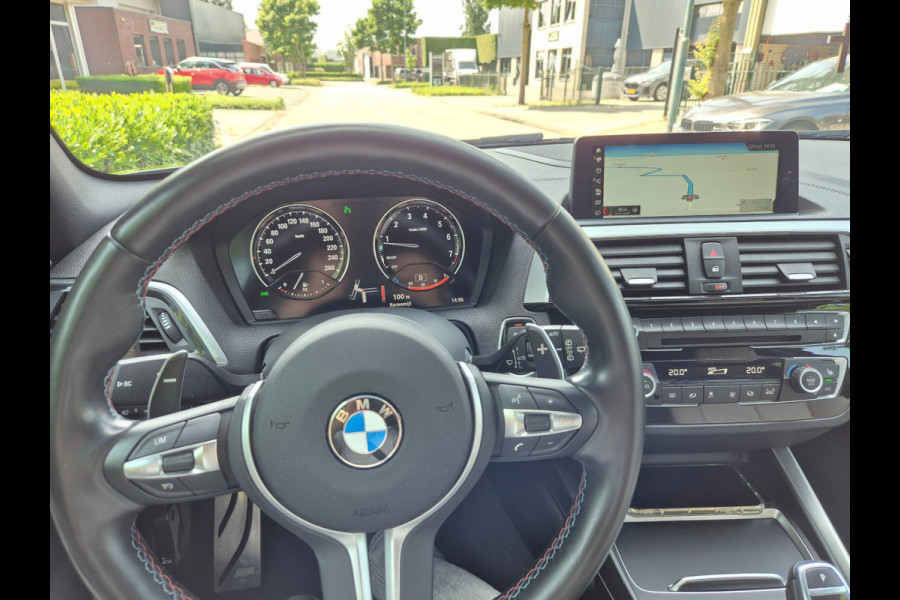 BMW 1-serie 120i High Executive M Pakket Coupe Apple CarPlay Harman & Kardon LED NAP NL