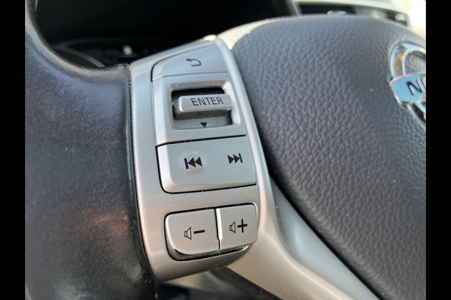 Nissan QASHQAI 1.2 Tekna | Pano | Trekhaak | Leer | NAP